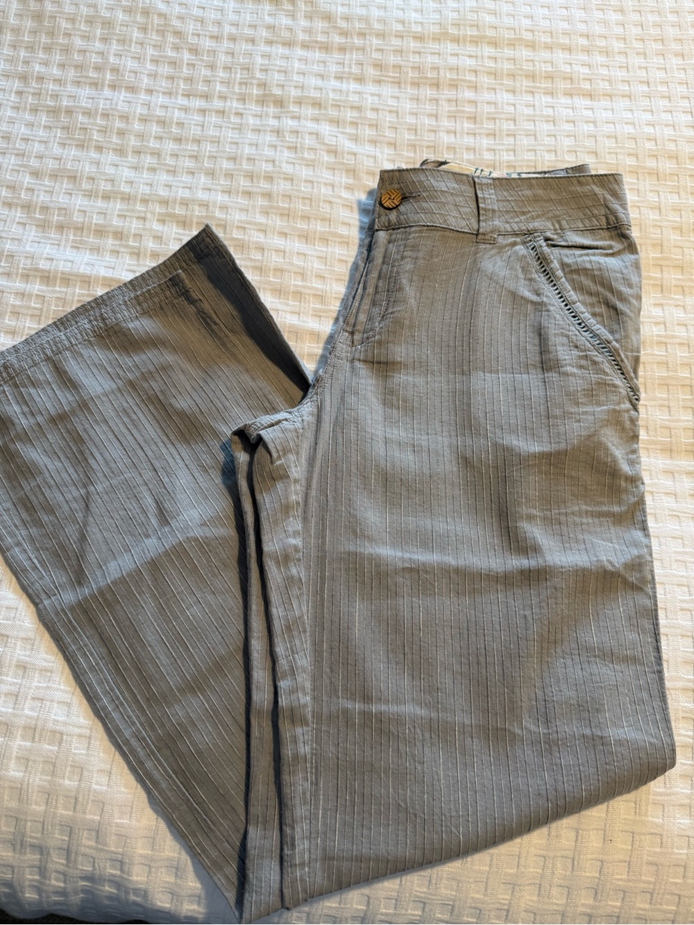 NWOT Womens Pinstripe Wide-Leg Trousers - Gray